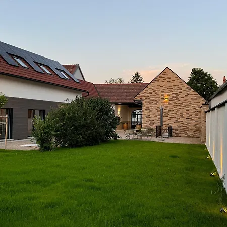Weinmanufaktur Nourani Apartment Feuersbrunn Exterior photo